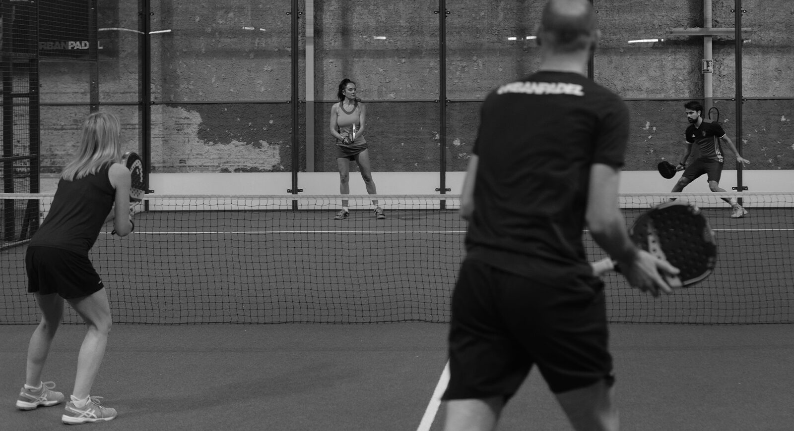 découvrez notre service d'organisation de tournois de padel. que vous soyez amateur ou professionnel, nous vous aidons à planifier des événements inoubliables, avec une gestion complète, des terrains de qualité et une expérience sportive unique. rejoignez-nous pour faire de votre tournoi un succès !